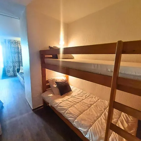 Les Neves Stylish Unit