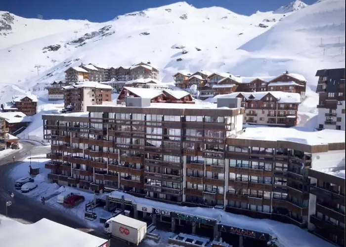 Les Neves Stylish Unit *